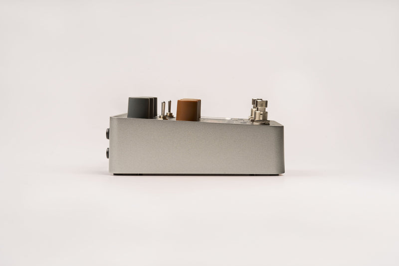 Universal Audio UAFX 2.0 OX Stomp Dynamic Speaker Emulator Stereo Pedal