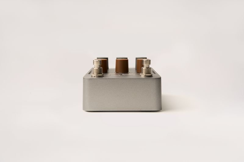 Universal Audio UAFX 2.0 OX Stomp Dynamic Speaker Emulator Stereo Pedal