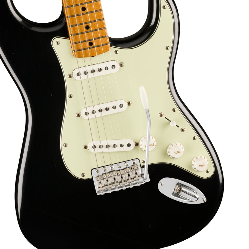 Fender Vintera II Road Worn '60s Stratocaster Maple Fingerboard Black