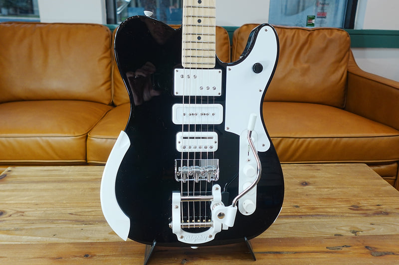 Fender Jack White Triplecaster - Black (Chambered)