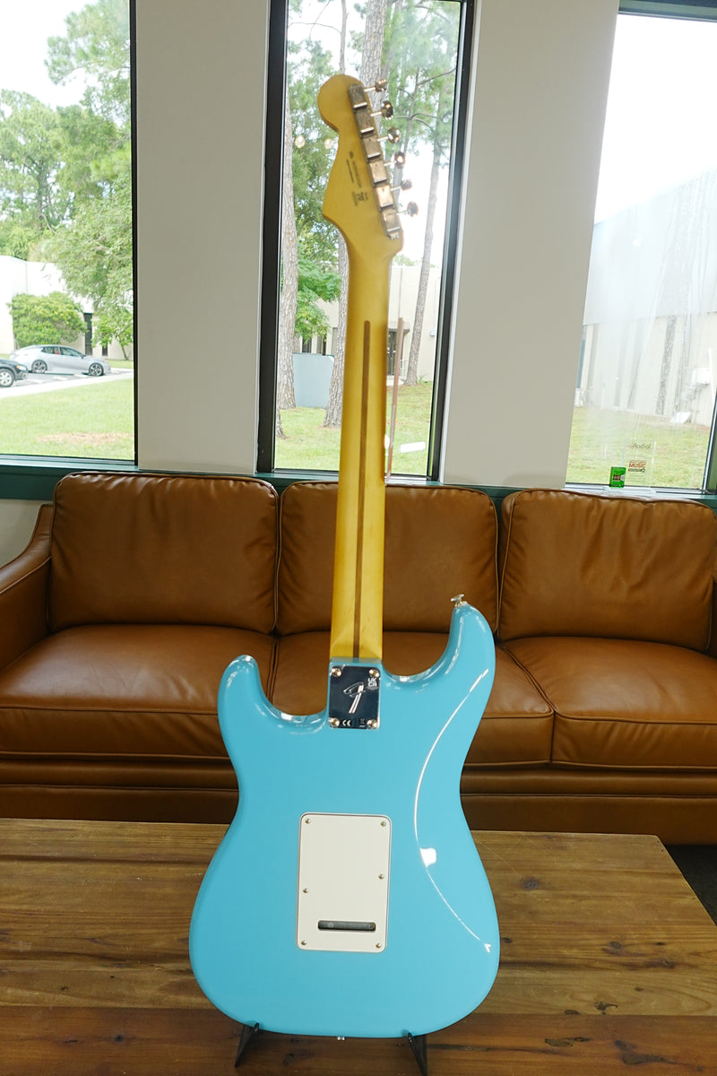 Fender Player II Stratocaster HSS, Maple Fingerboard, Aquatone Blue (Open Box)